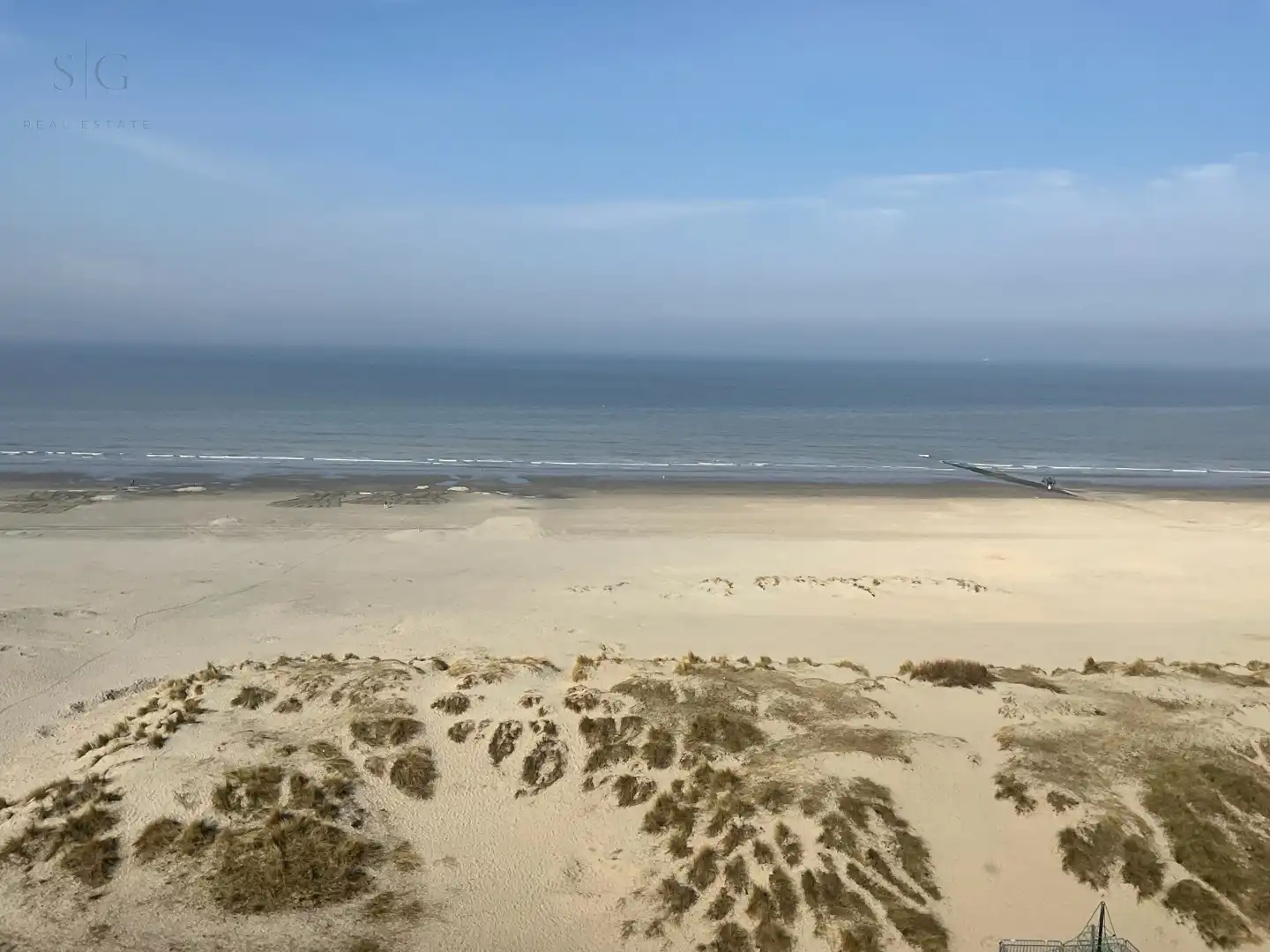 Prachtig appartement te Nieuwpoort-Bad met adembenemend frontaal zeezicht , 2 slaapkamers én 2 badkamers foto 2