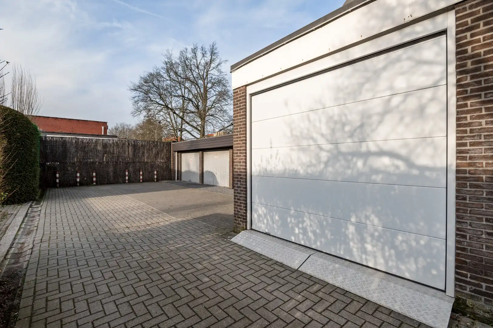 Handelsgelijkvloers met hoge visibiliteit op Bredabaan foto 14