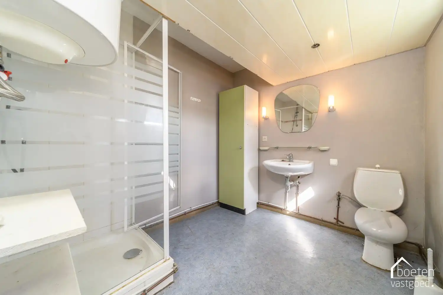 Leisele :Landelijk gelegen renovatiewoning op 1.477 m² grondoppervlakte met prachtig open zicht. foto 9