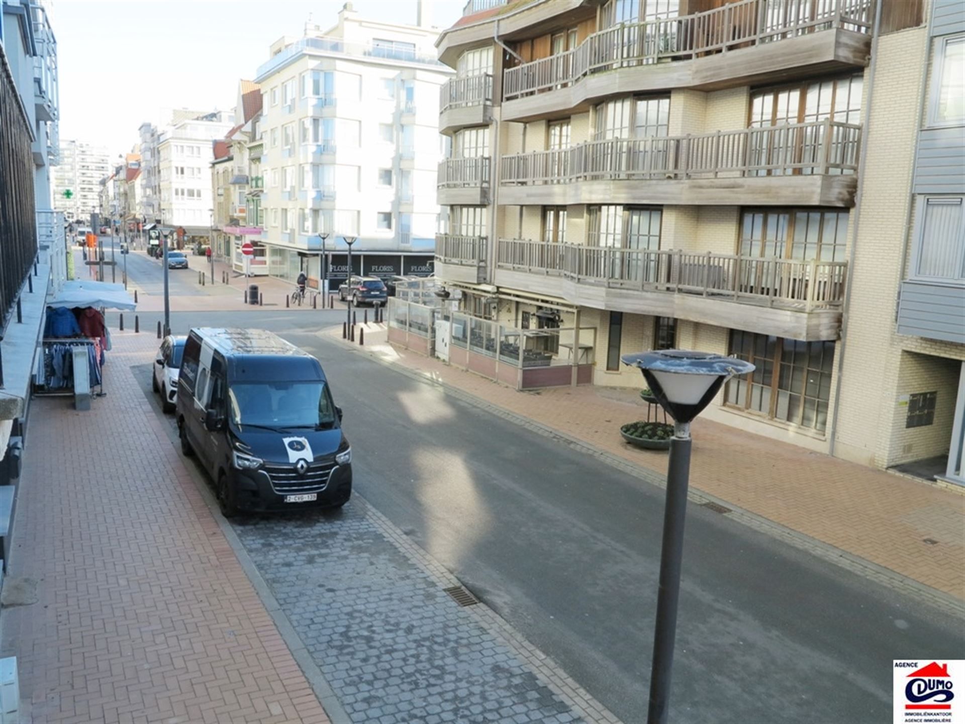 Gemeubeld appartement met twee slaapkamers foto 7