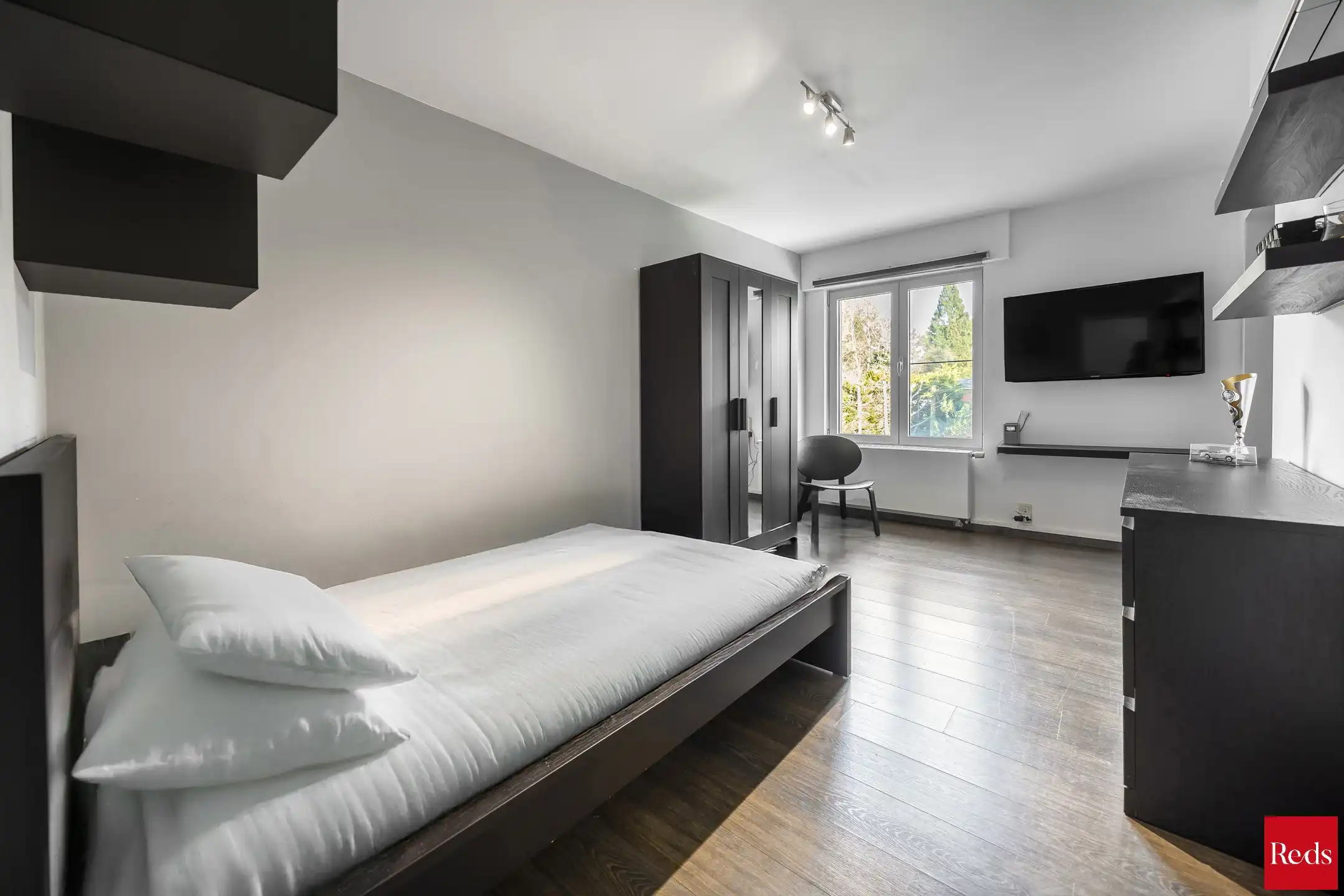 Schilde-Bergen: energiezuinige villa met zwembad   foto 21