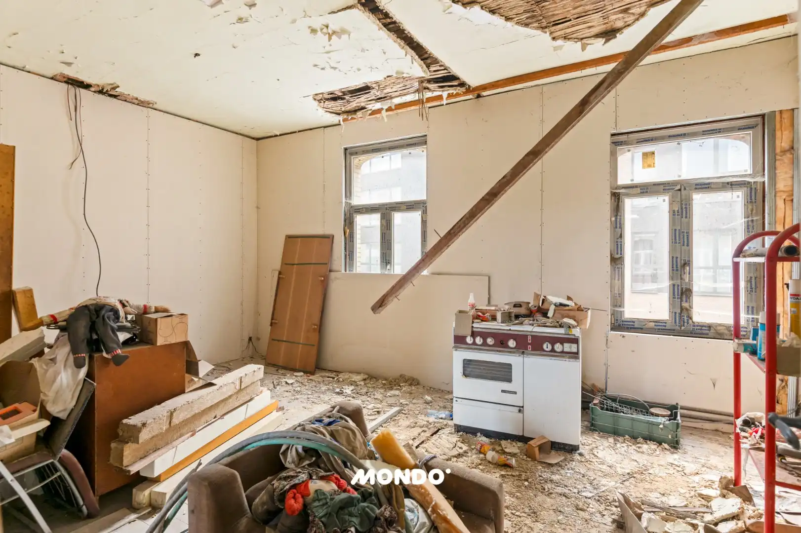 Gebouw met karaktervolle gevel in hartje Willebroek foto 15