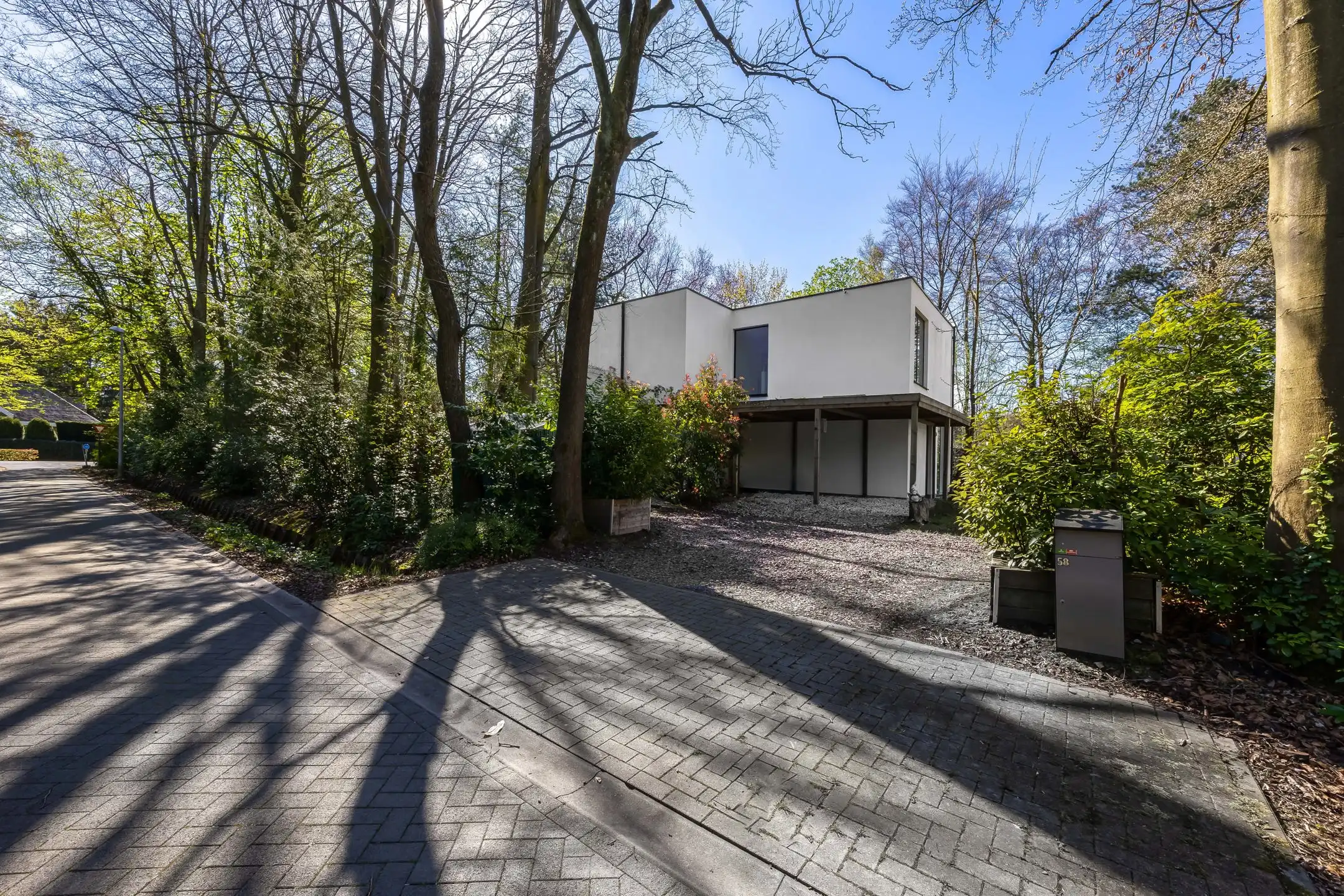 Energiezuinige moderne villa in het groene Schotenhof foto 4