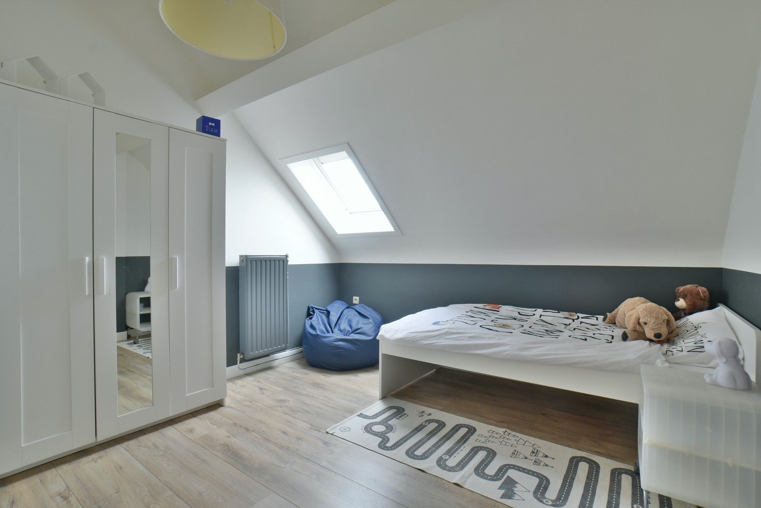 Uniek pand bestaande uit restaurant, grote feestzaal met ruime parking en woning op een domein van maar liefst van 74a. foto 33