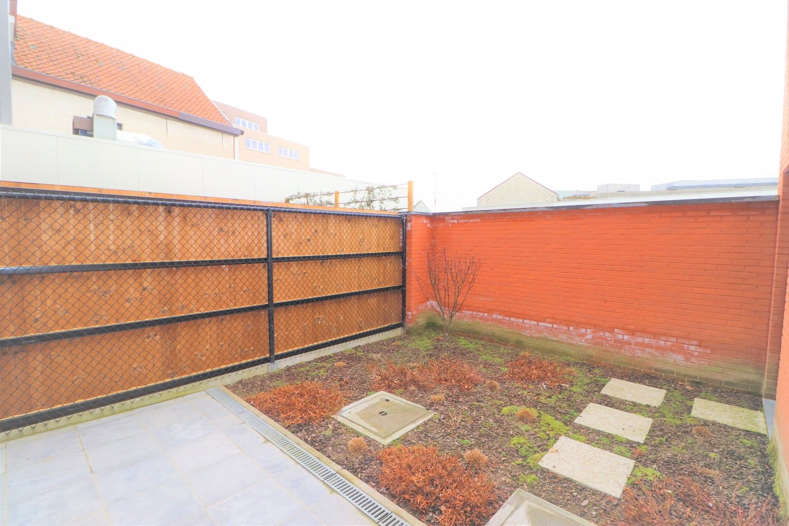 Leuke stadswoning met garage foto 7