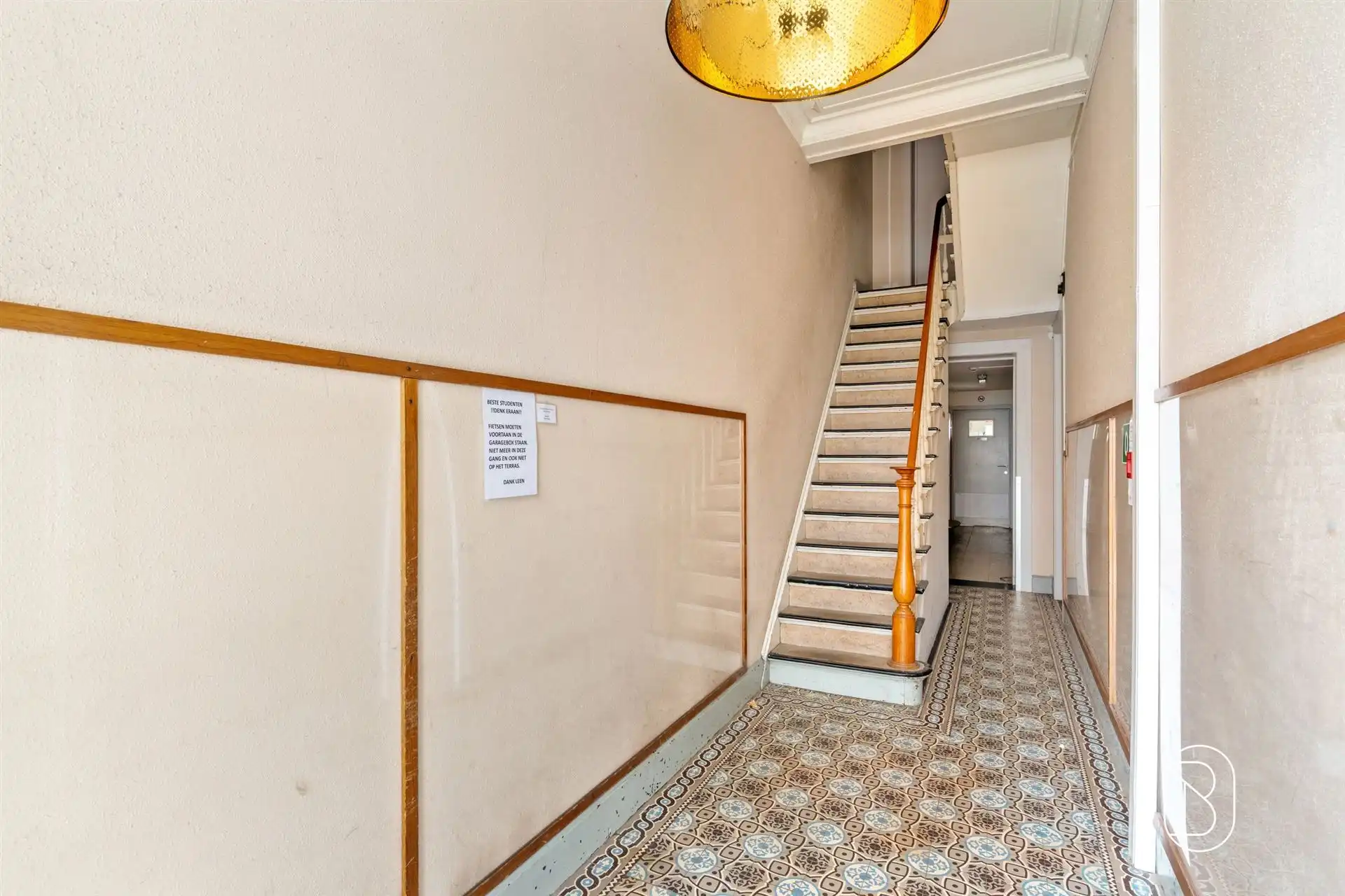 Opbrengsteigendom met 7 studentenkamers foto 3
