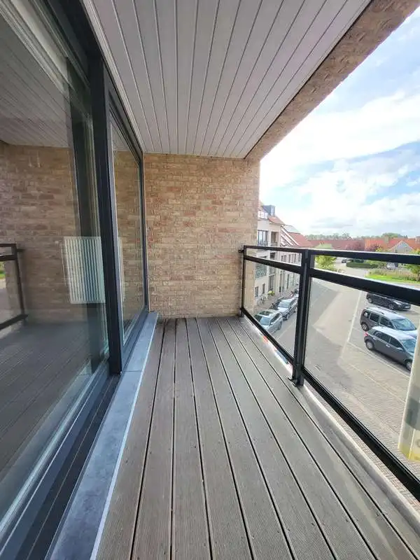 Ruim 2-slaapkamerappartement met Garage en Terras te huur in Lissewege foto 12