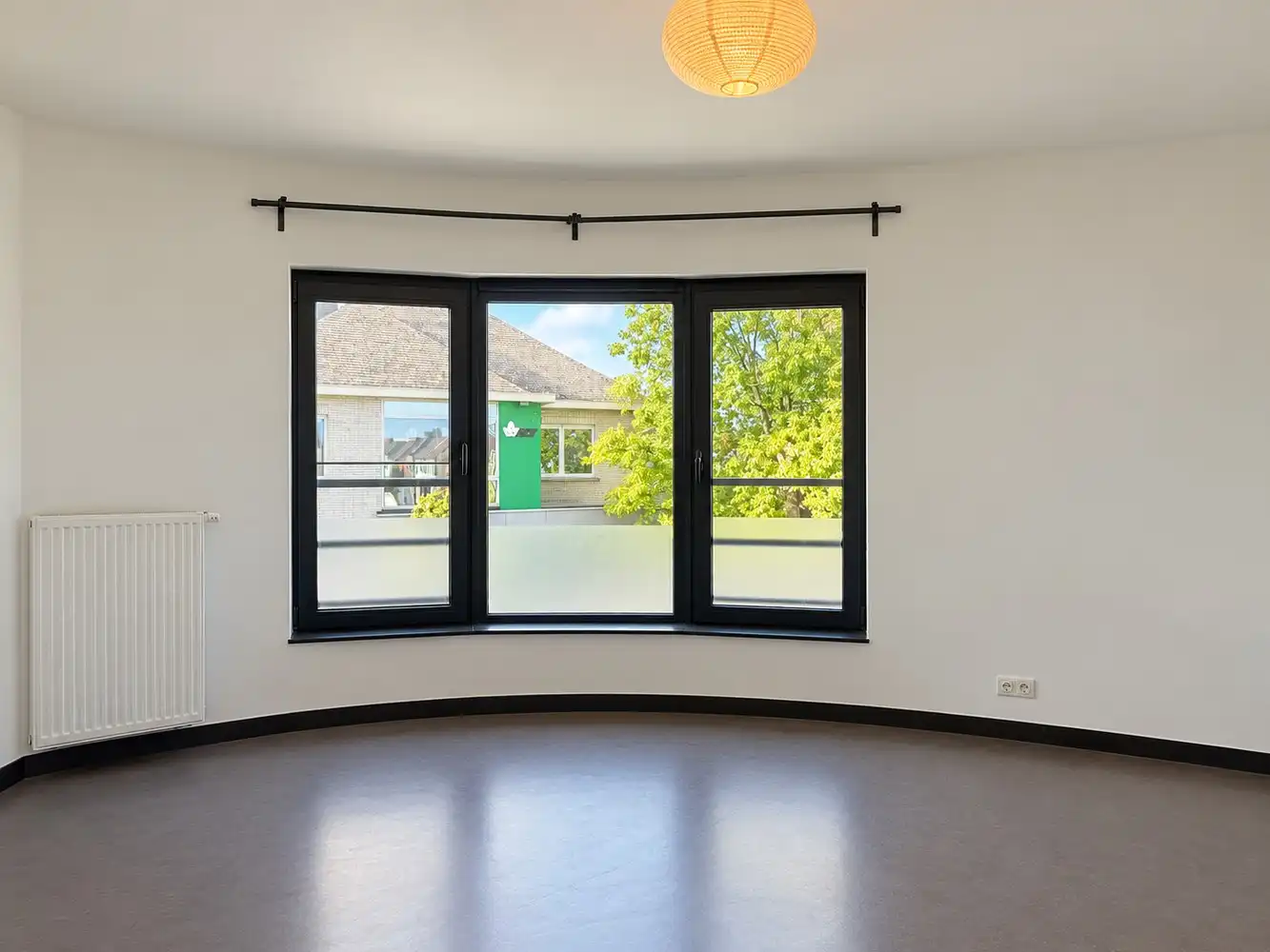 Ruim en zonnig 3-slaapkamerappartement van ca. 160 m² in het centrum van Merelbeke en mogelijkheid tot terras foto 8