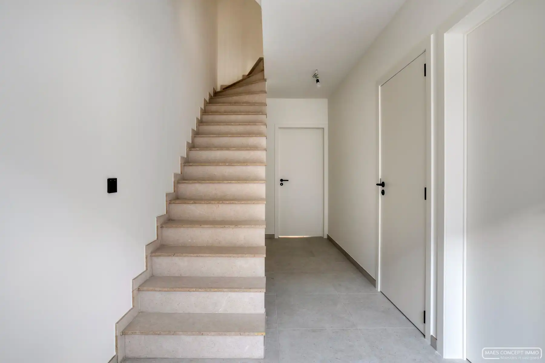Nieuwbouw woning te koop in centrum Deerlijk met geothermie - geschilderd foto 4