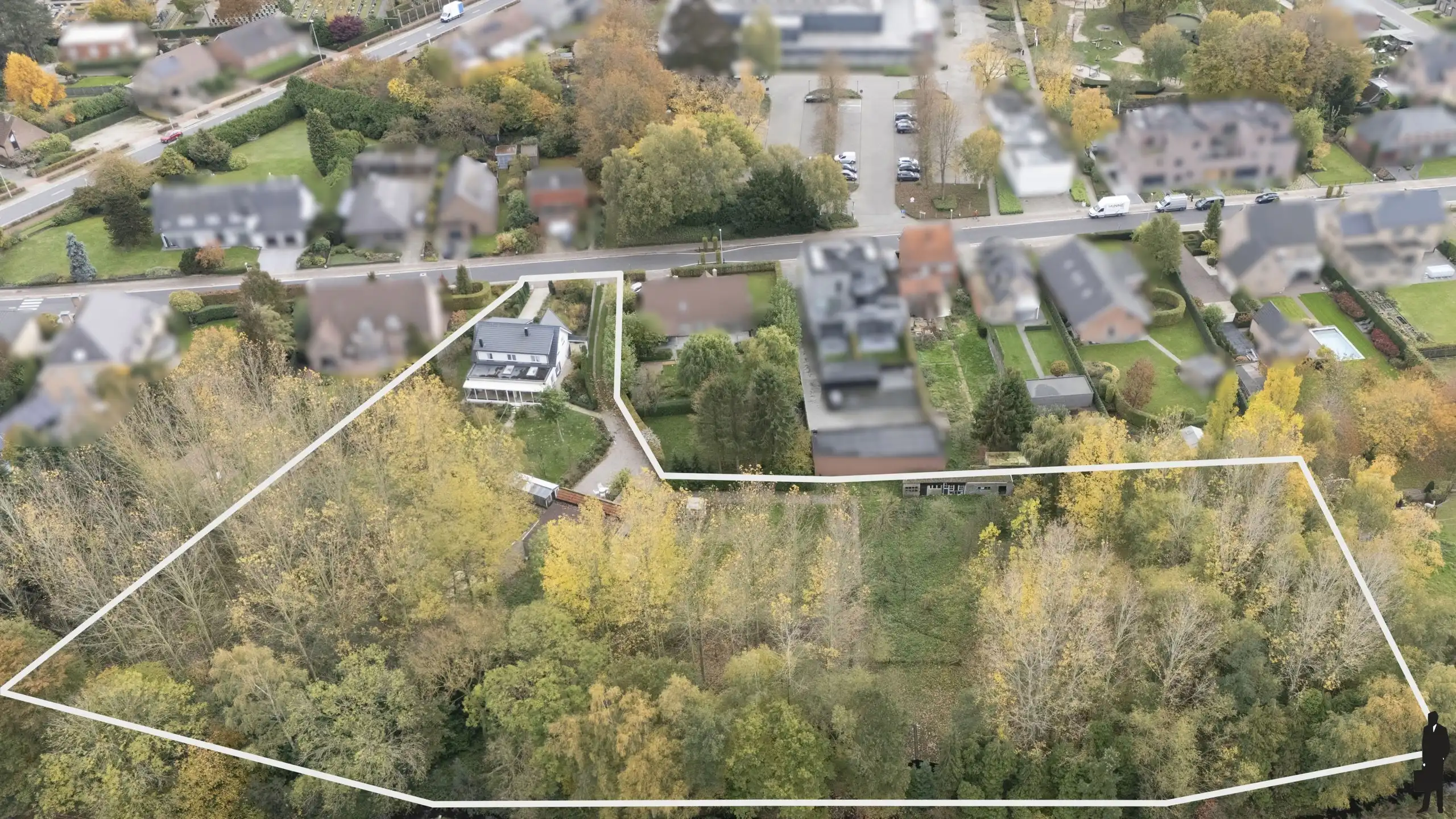 Woning op riant perceel van 8.906m² met vele mogelijkheden foto 3