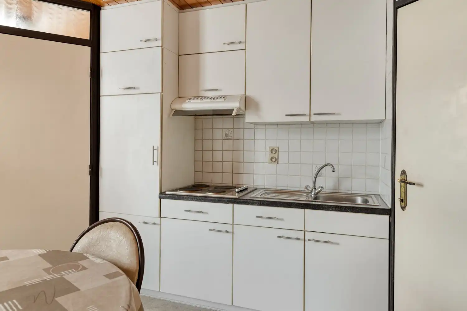 Gezellige woning met 1 SLK en veel potentieel vlakbij het centrum van Hasselt foto 7