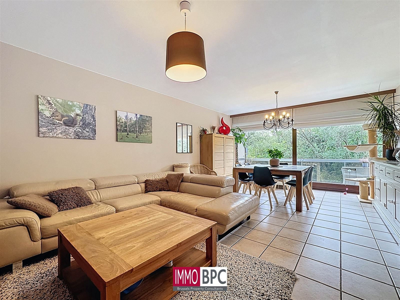 Zeer mooi appartement met 3 slk en zonnig terras  foto {{pictureIndex}}