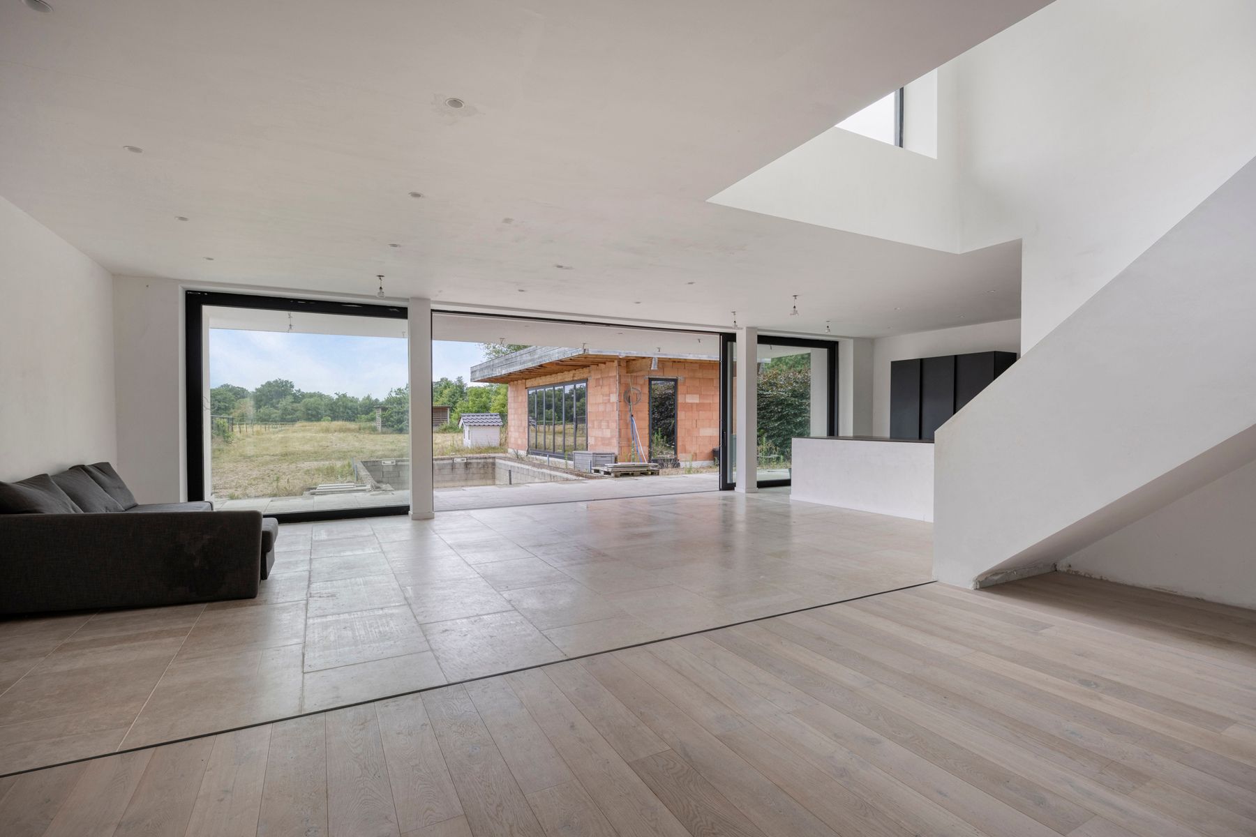 Moderne nieuwbouw villa met strak design ZONDER BTW  – nog verder af te werken naar eigen smaak! foto 16