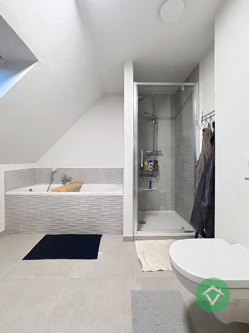 Recent halfopen nieuwbouwwoning te Koekelare. foto 16