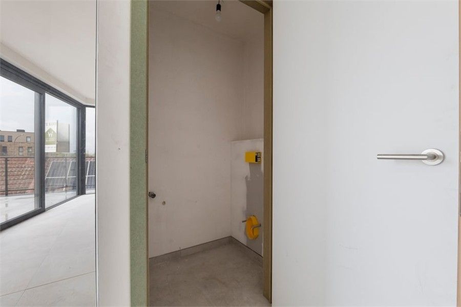 KNAP NIEUWBOUWAPPARTEMENT MET 3 SLKS IN HET CENTRUM VAN BORGLOON (MOGELIJKHEID AANKOOP 6% BTW) foto 27