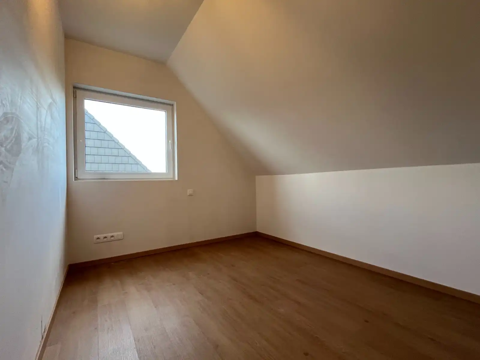 HALFOPEN NIEUWBOUWWONING TE KOOP IN DEERLIJK! foto 13