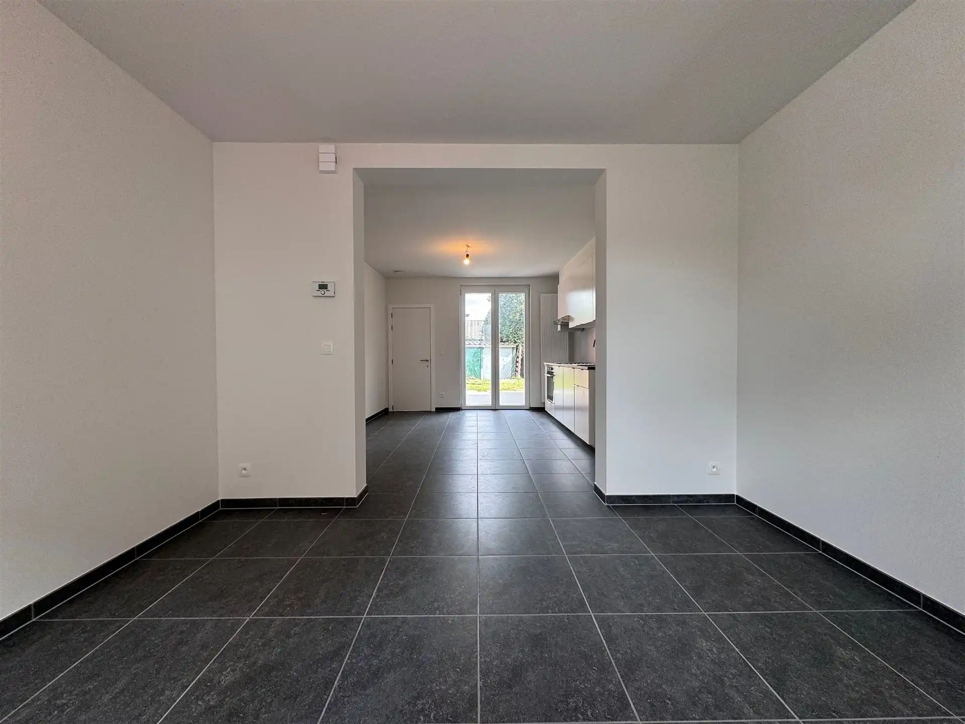 Gunstig gelegen woning met 4 slaapkamers en tuin. foto 5