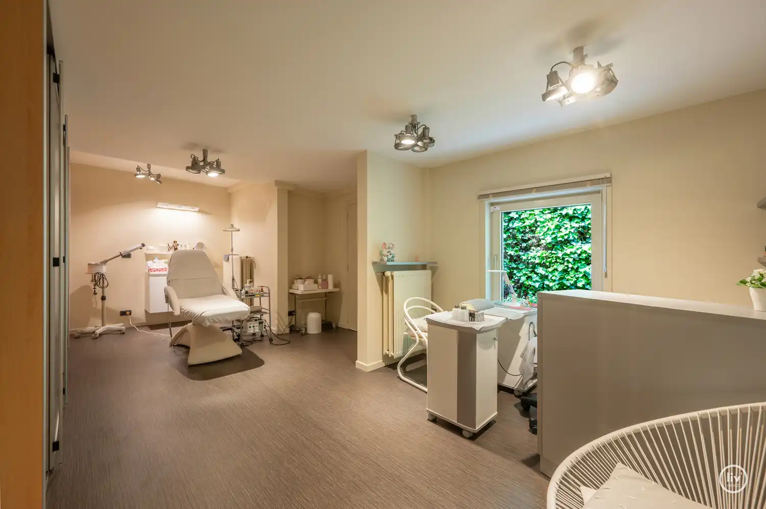 Ruime verzorgde bel-étage woning in het hartje van Oud-Knokke foto 14