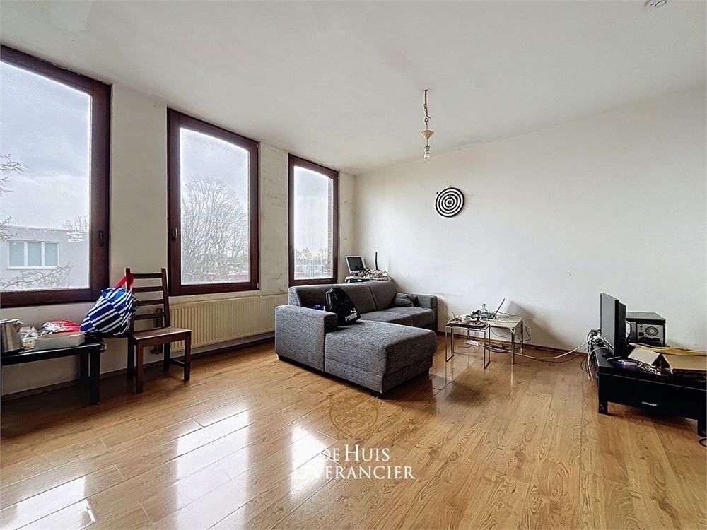 Jouw startersstek of slimme investering in hartje Mortsel? foto 7