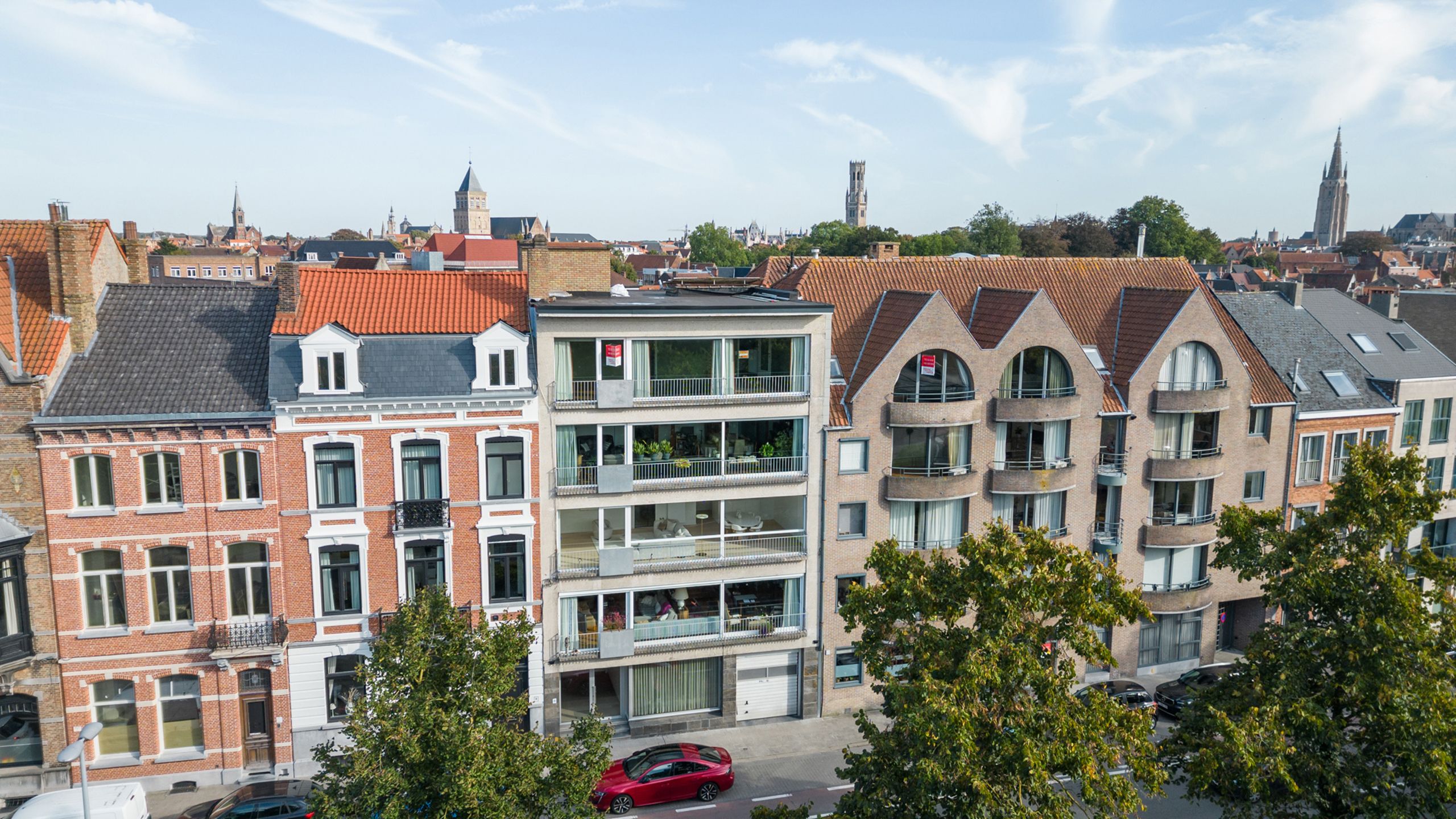 Luxueus afgewerkt appartement met mooi uitzicht  foto 28