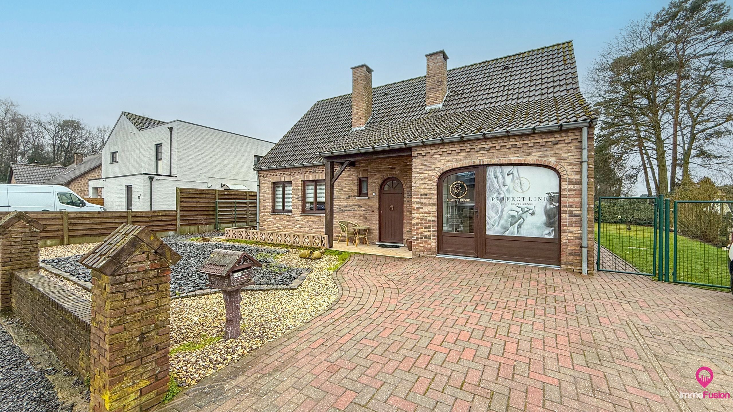 Gezellige woning met 3 slaapkamers en prachtige tuin! foto 30