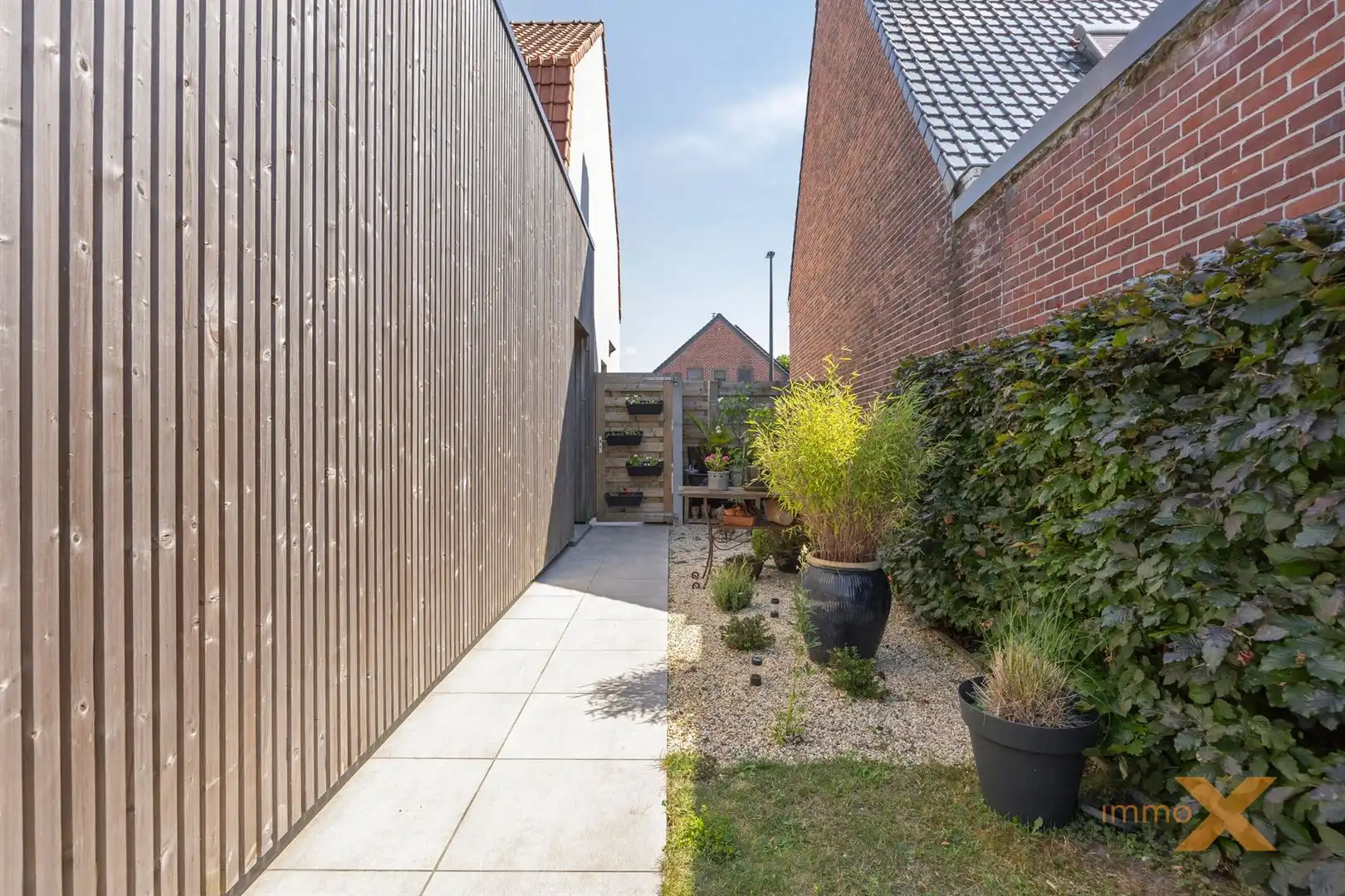 Charmante lichtrijke totaal gerenoveerde woning!! foto 25