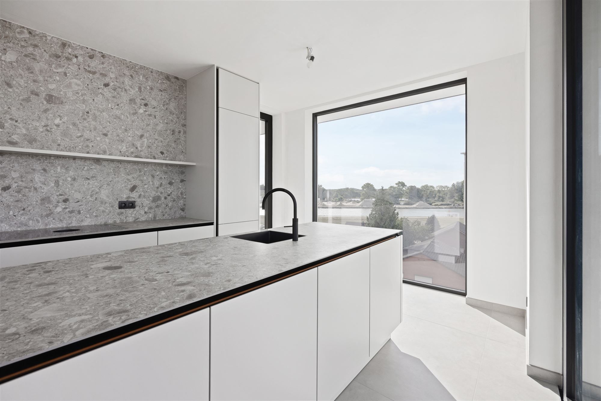 PENTHOUSE APPARTEMENT VAN 126M² MET FENOMENAAL UITZICHT, 2 SLAAPKAMERS EN TERRASSEN MET MOGELIJKHEID TOT AANKOOP 6% BTW! foto 6