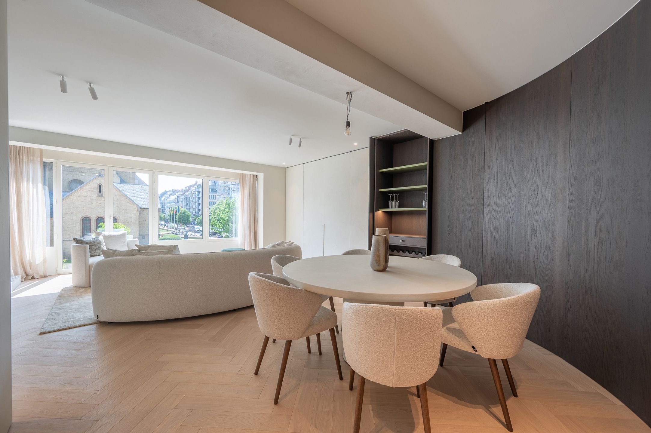 Luxueus ingericht appart, gelegen tegenover de H.Hartkerk.. foto 4