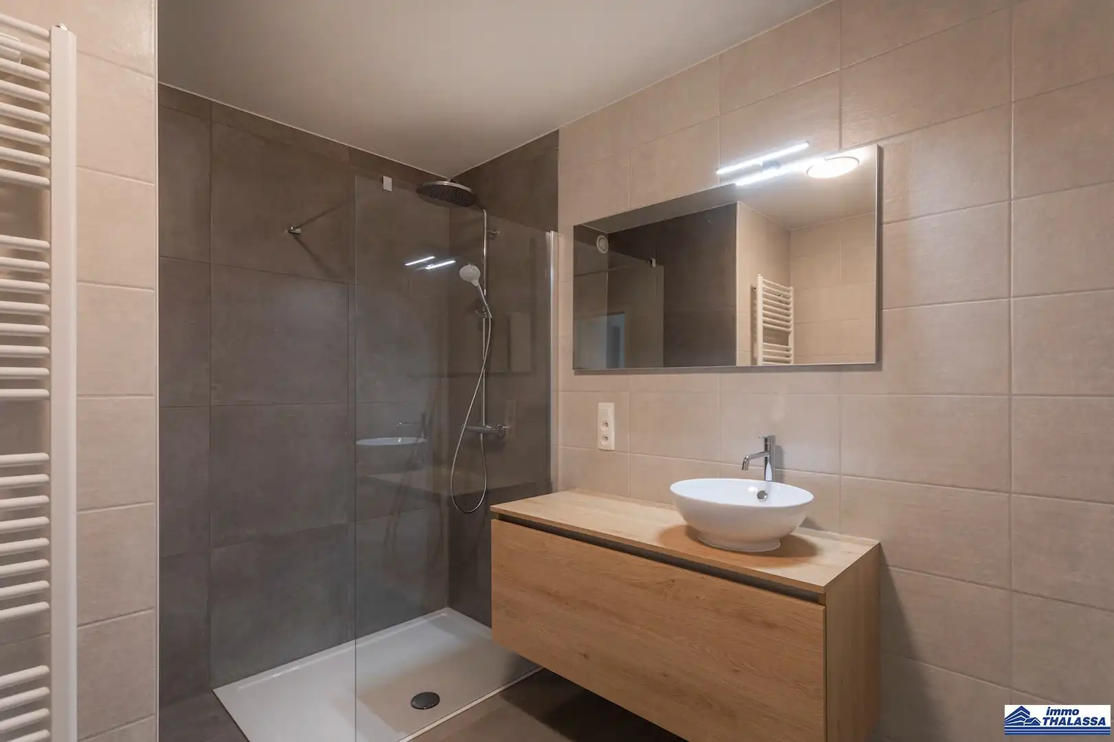 Zongericht woonappartement in hartje De Panne foto 6