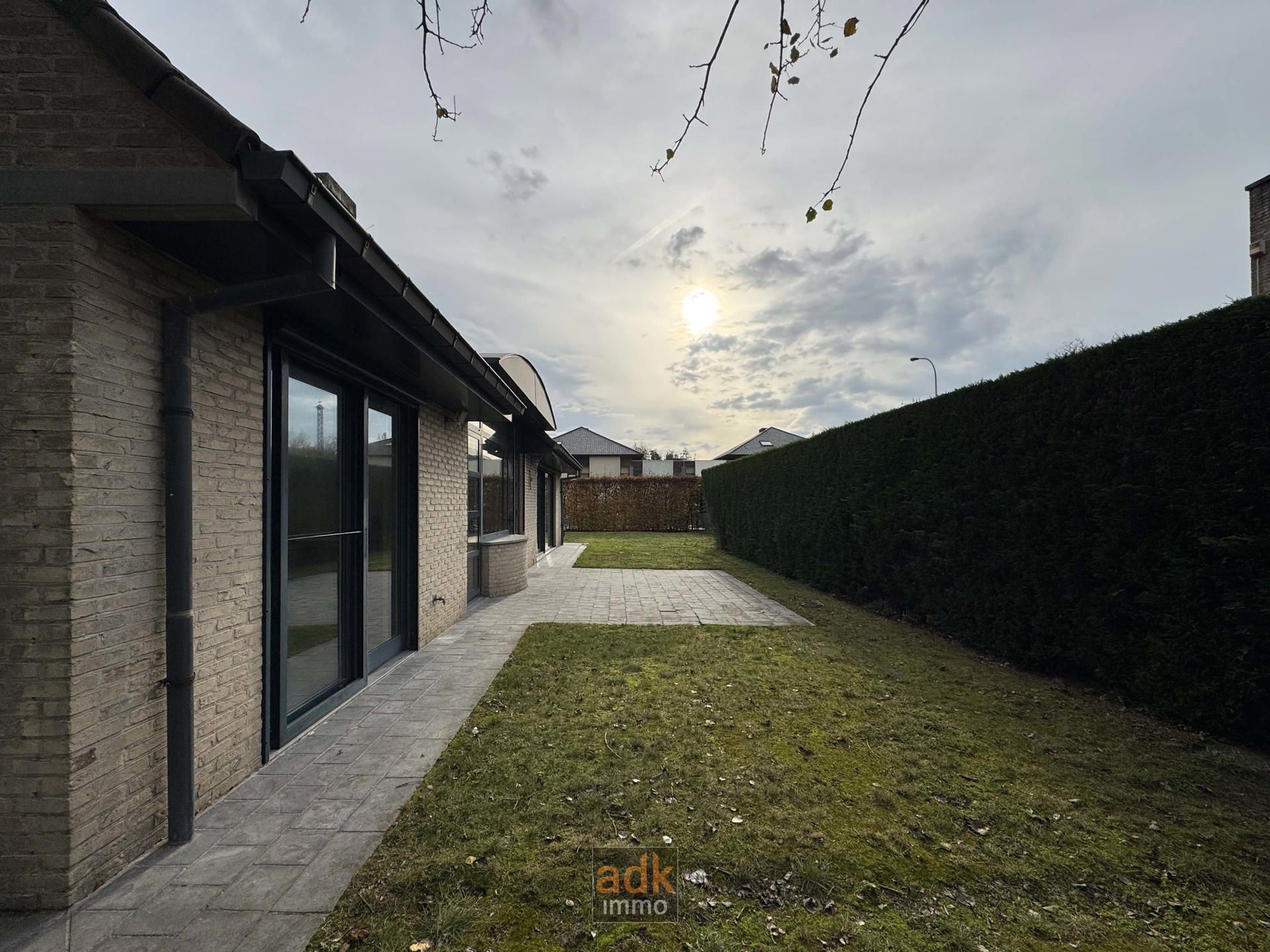 Ruime, lichtrijke villa  – 908 m² grond, aan de duinen foto 40