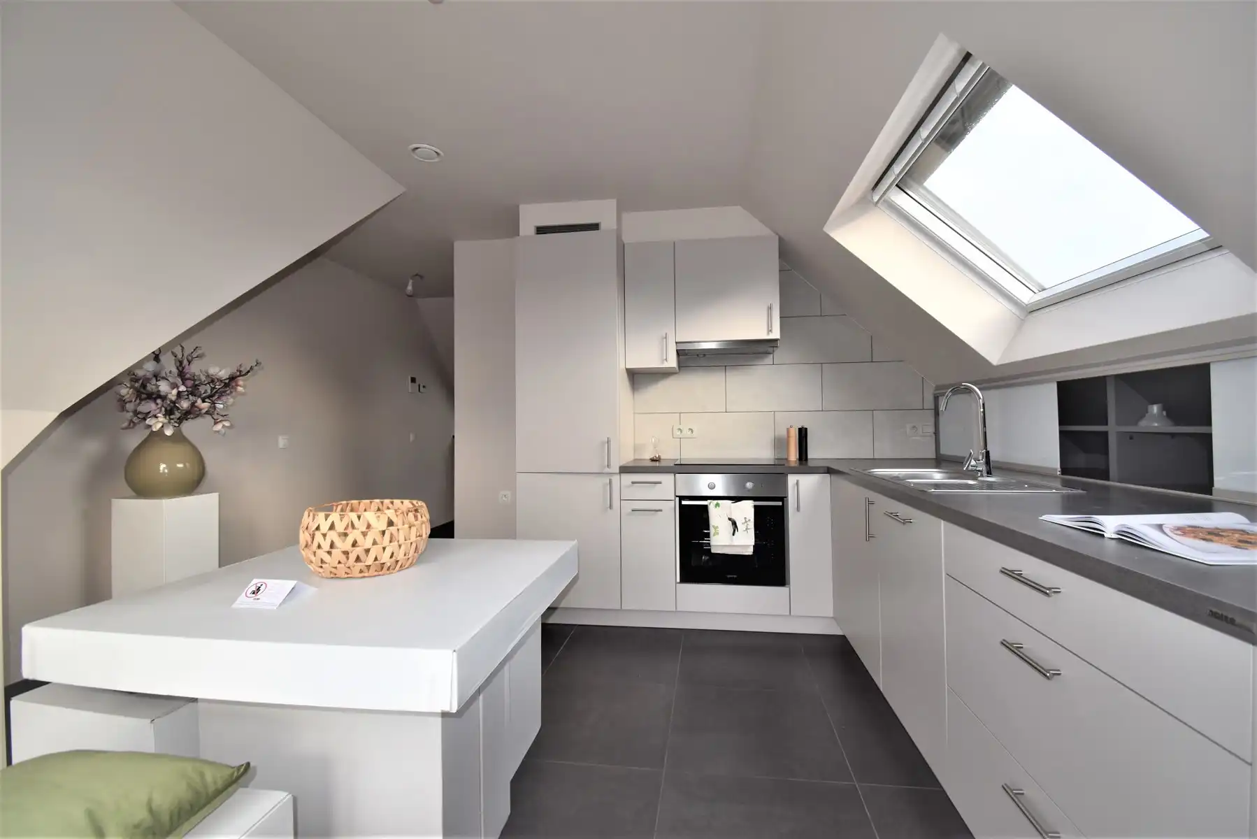 1 slaapkamer dakappartement met garage foto 10