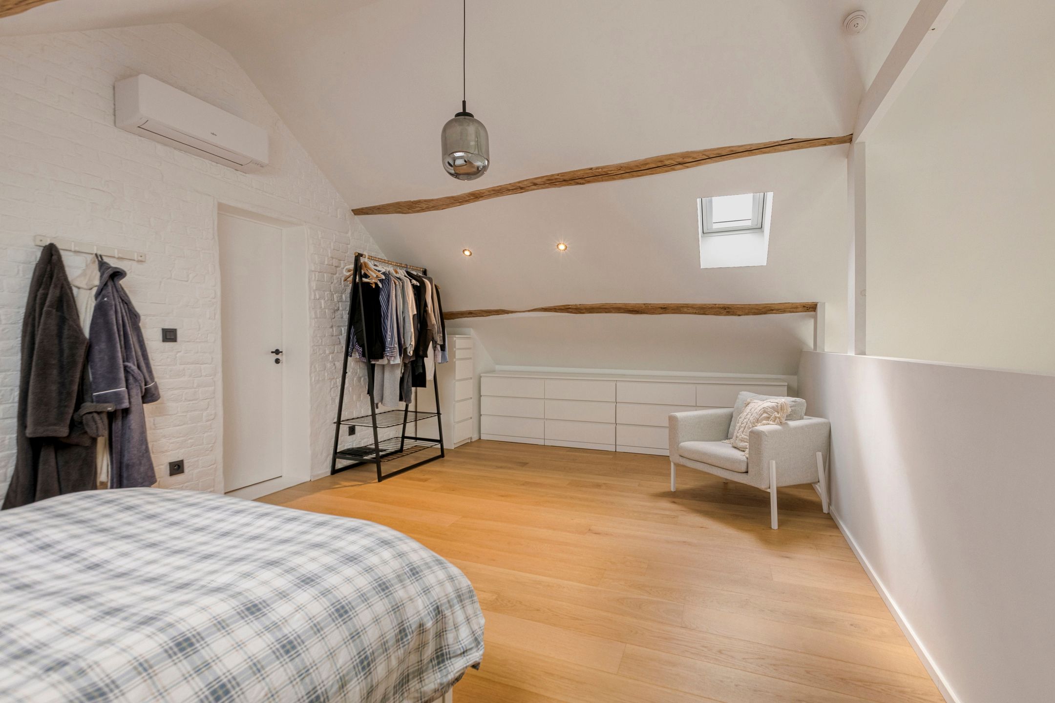Gerenoveerde woning met 3 slaapkamers op rustige ligging  foto 13