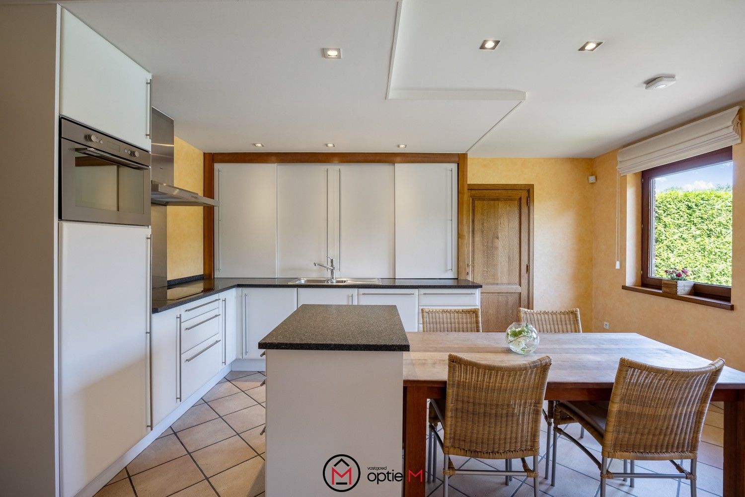 MEDITERRANE RUST IN EIGEN TUIN - CHARMANTE SPAANSE VILLA MET ZWEMBAD IN CENTRUM ZUTENDAAL TE KOOP foto 11