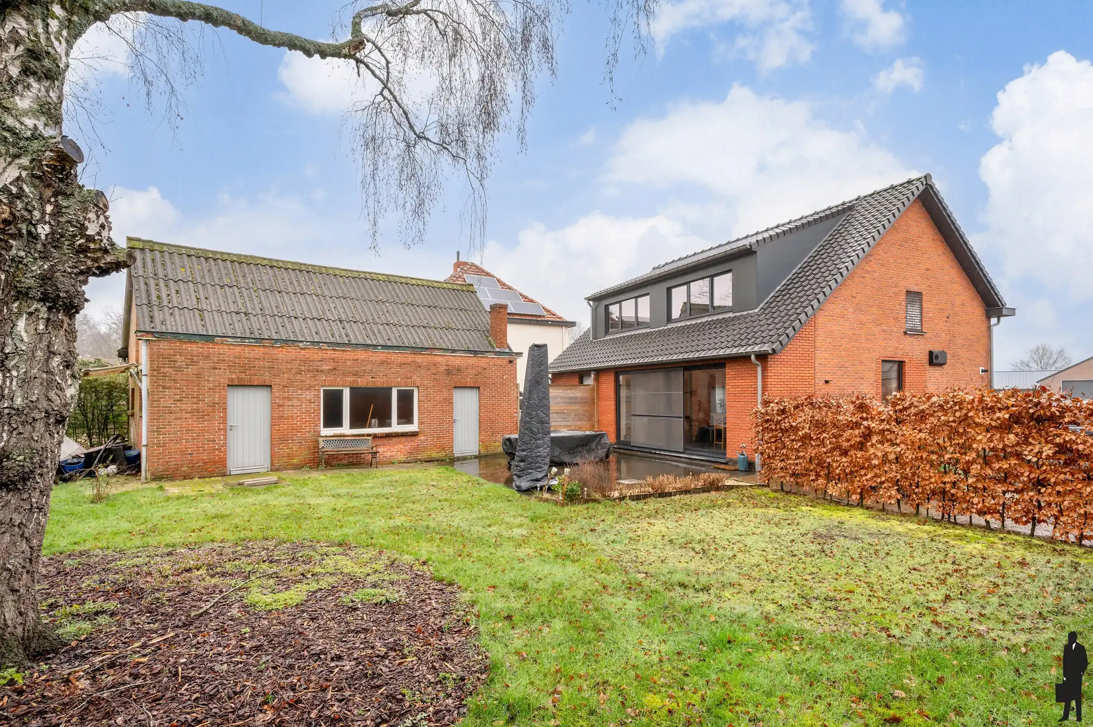 Charmante woning met prachtige tuin foto 21