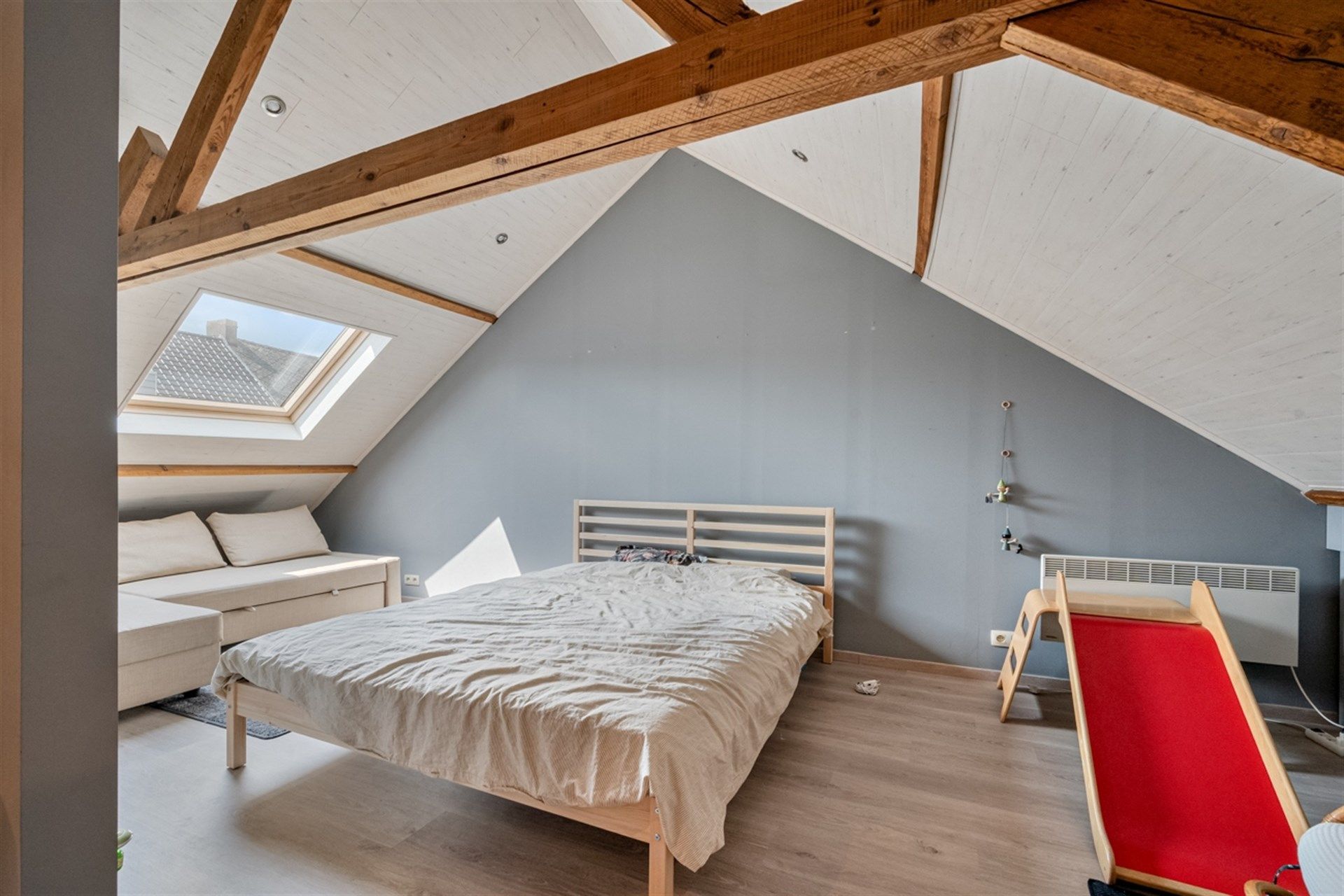 Gerenoveerde, ruime gezinswoning met 5 slaapkamers in hartje Denderhoutem foto 17
