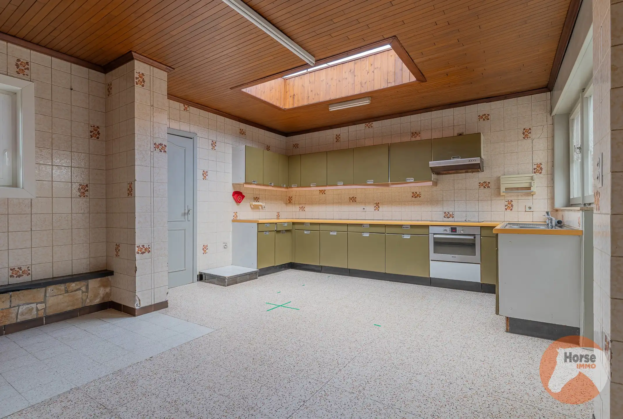 HOFSTADE - Charmante gelegen woning met bijgebouwen en weide foto 7