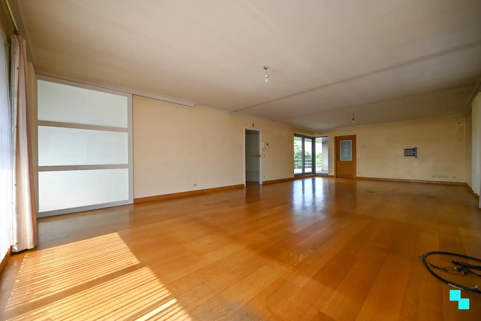 Unieke penthouse met drie terrassen in hartje Izegem foto 2