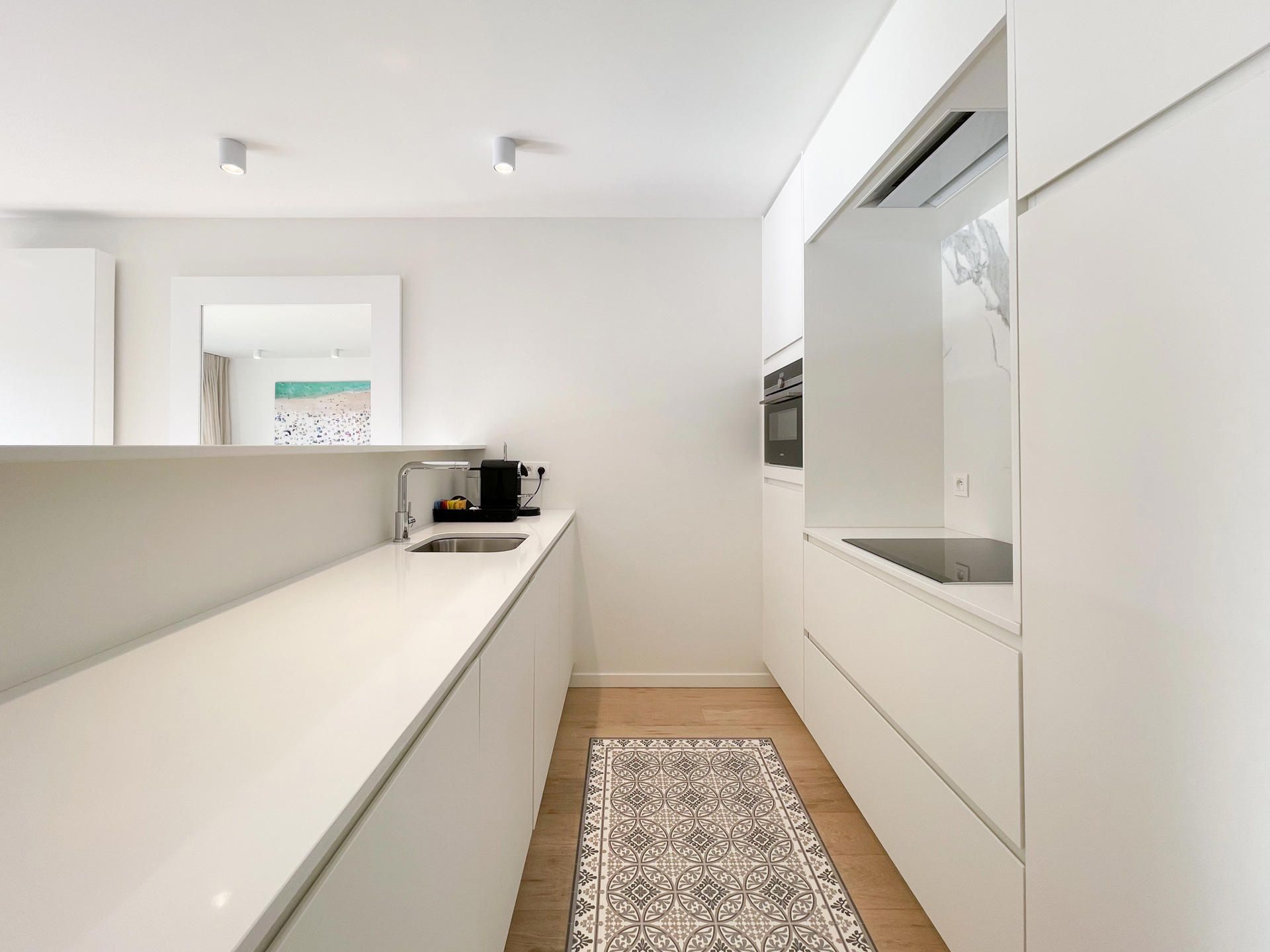 Zonnig en recent gerenoveerd appartement op topligging foto 12