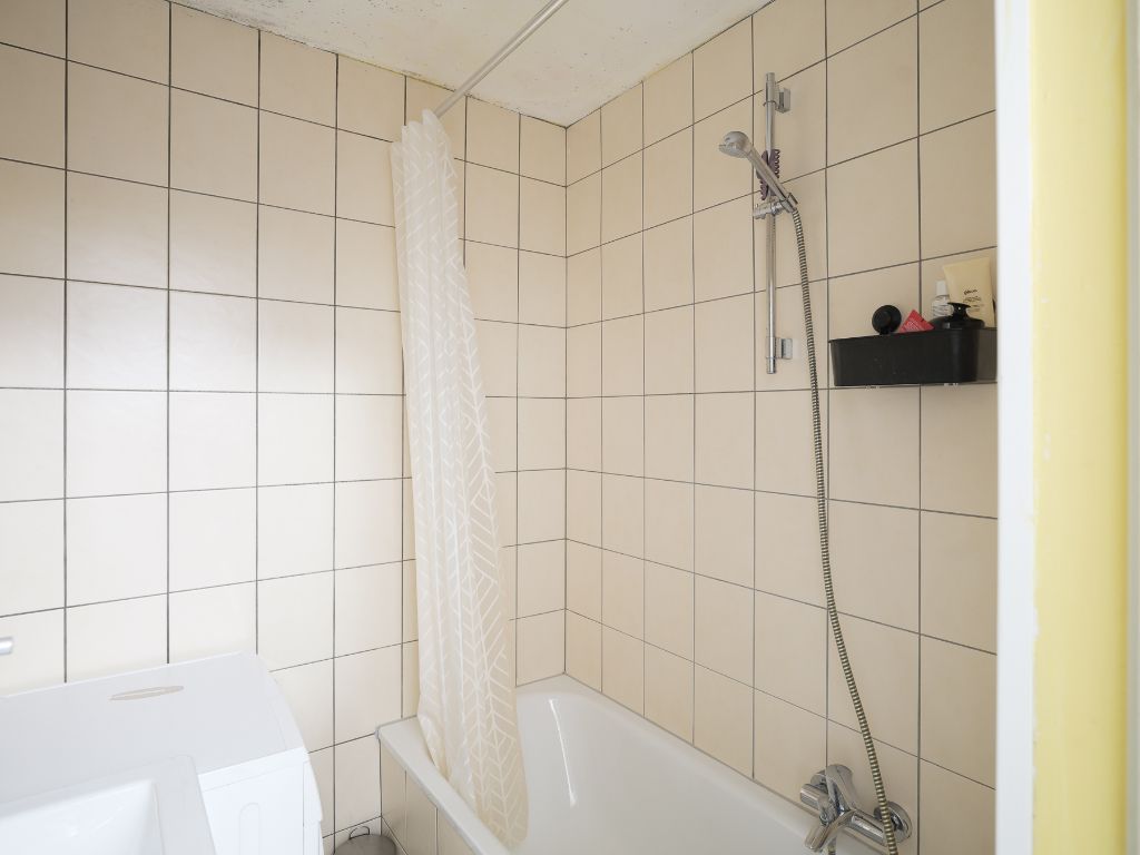 Rustig gelegen 1-slaapkamerappartement nabij station Gent-Sint-Pieters foto 9