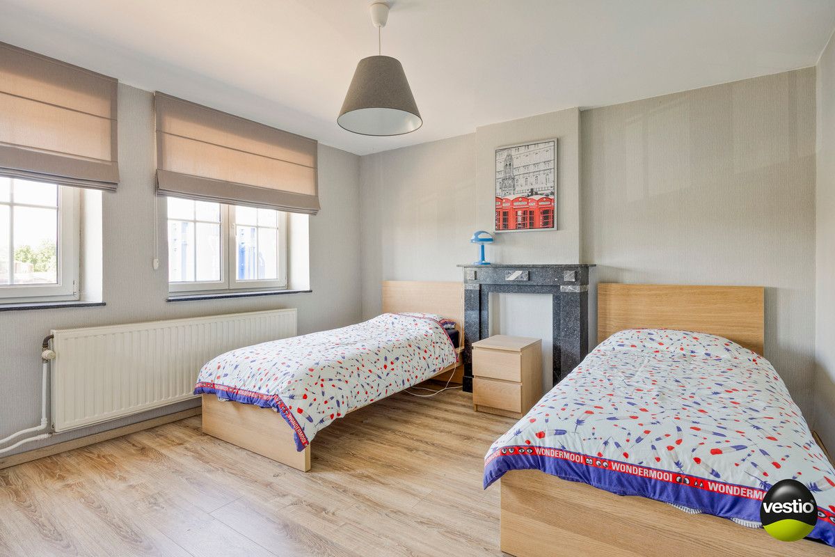 TIJDLOZE RUIME WONING MET 3 SLK OP 5A90CA NABIJ CENTRUM BEVERST. foto 18