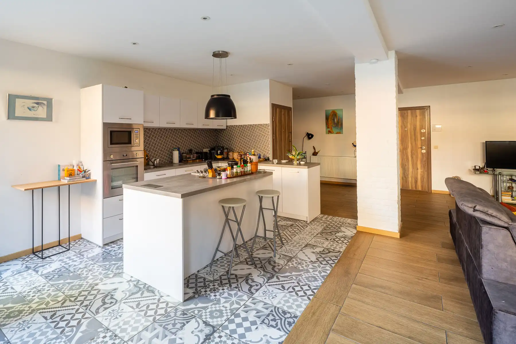 Ruim wonen met terras en 3 slaapkamers foto 3