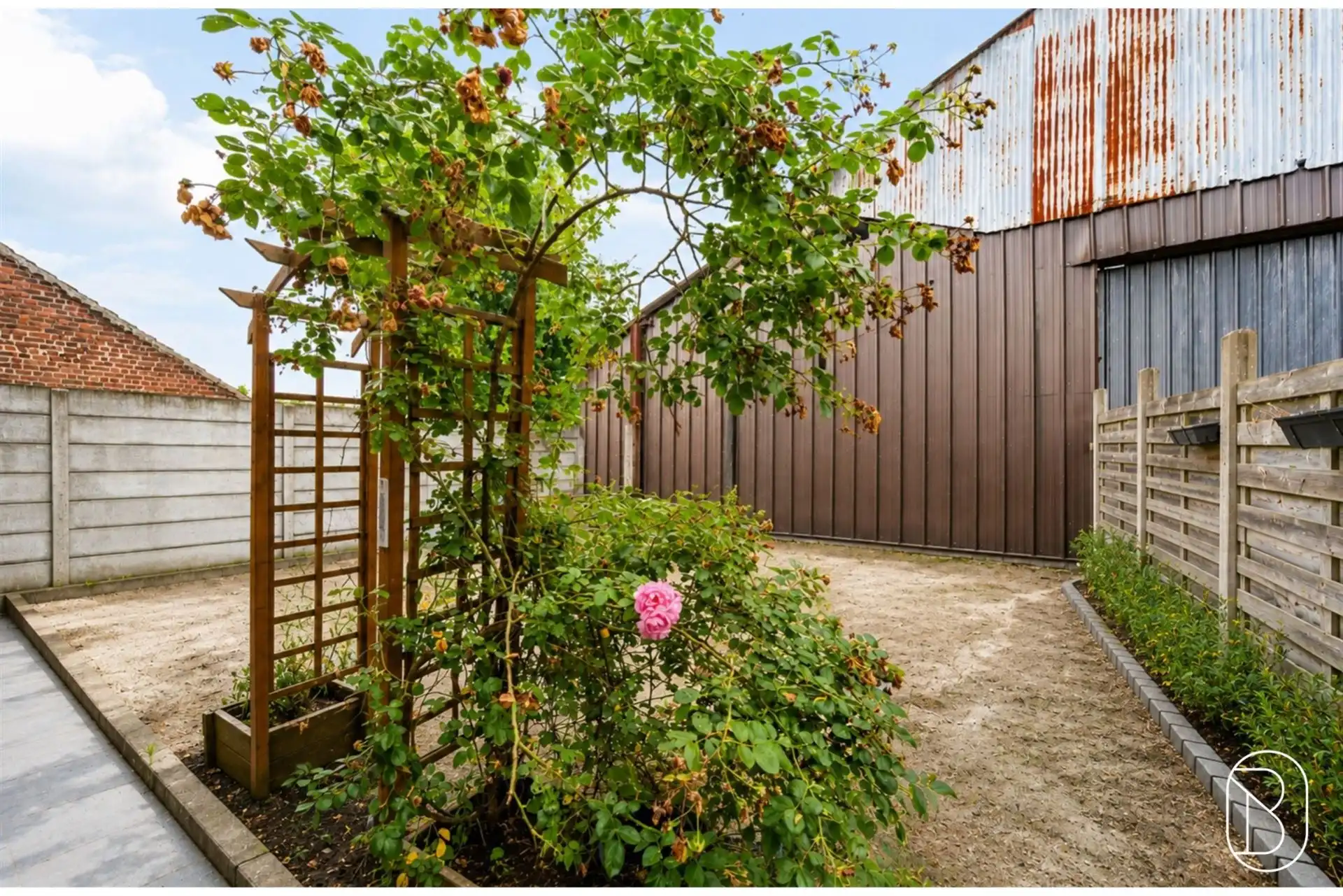 Opbrengsteigendom bestaande uit 2 appartementen foto 15
