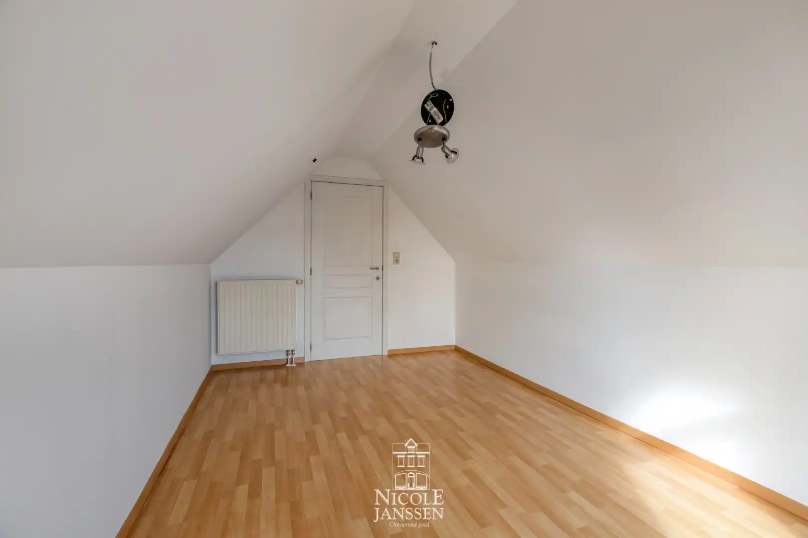 Zeer ruim appartement foto 32