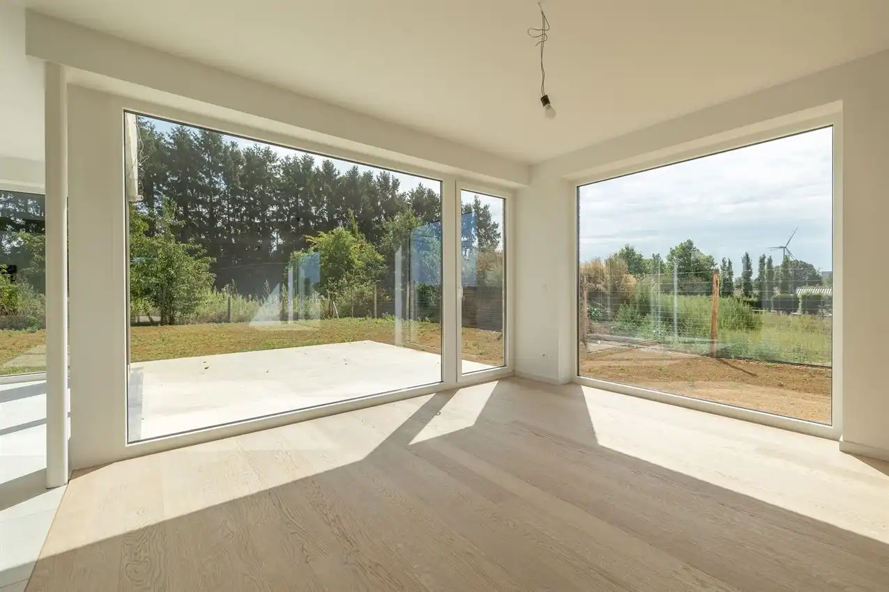 Instapklare nieuwbouwwoning met 4 slaapkamers, 2 badkamers en E-peil 9 foto 13