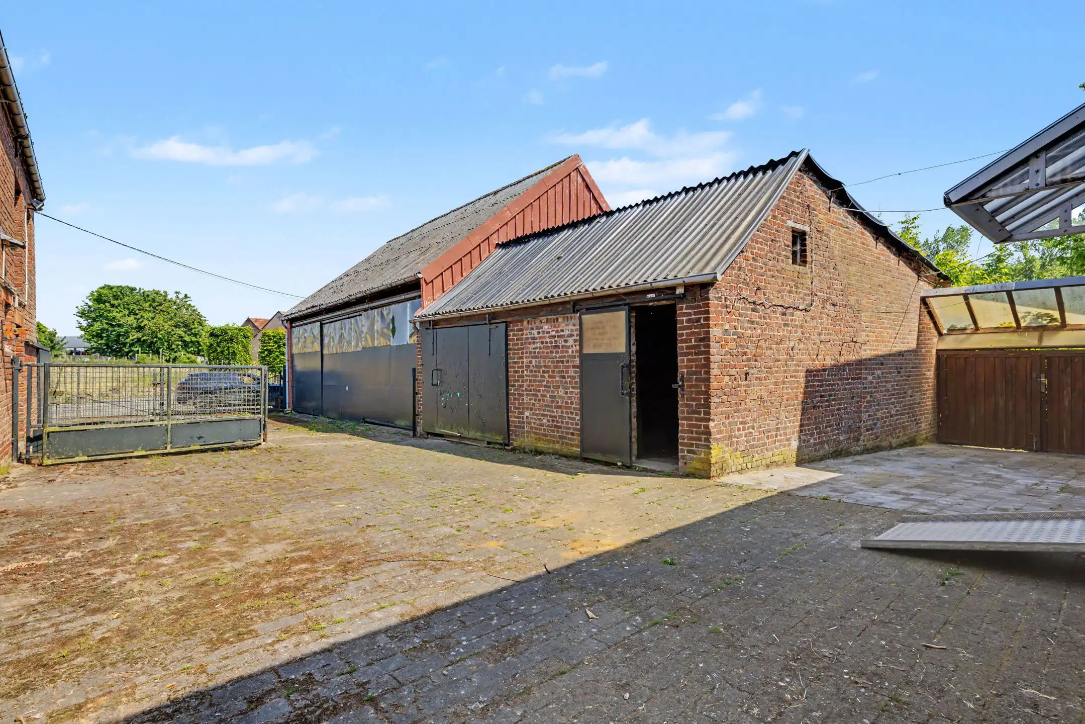 hoeve met loods en bijgebouw op +/-79a foto 28