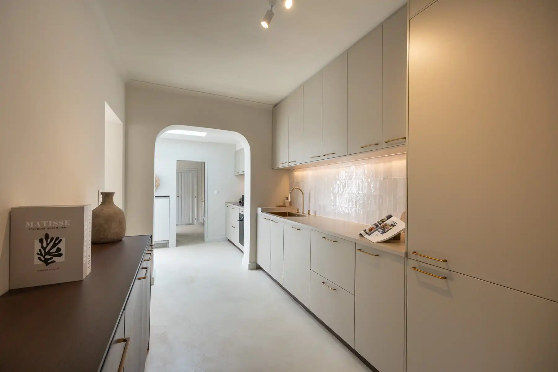 Instapklare woning met zonnige tuin op uitstekende ligging foto 12