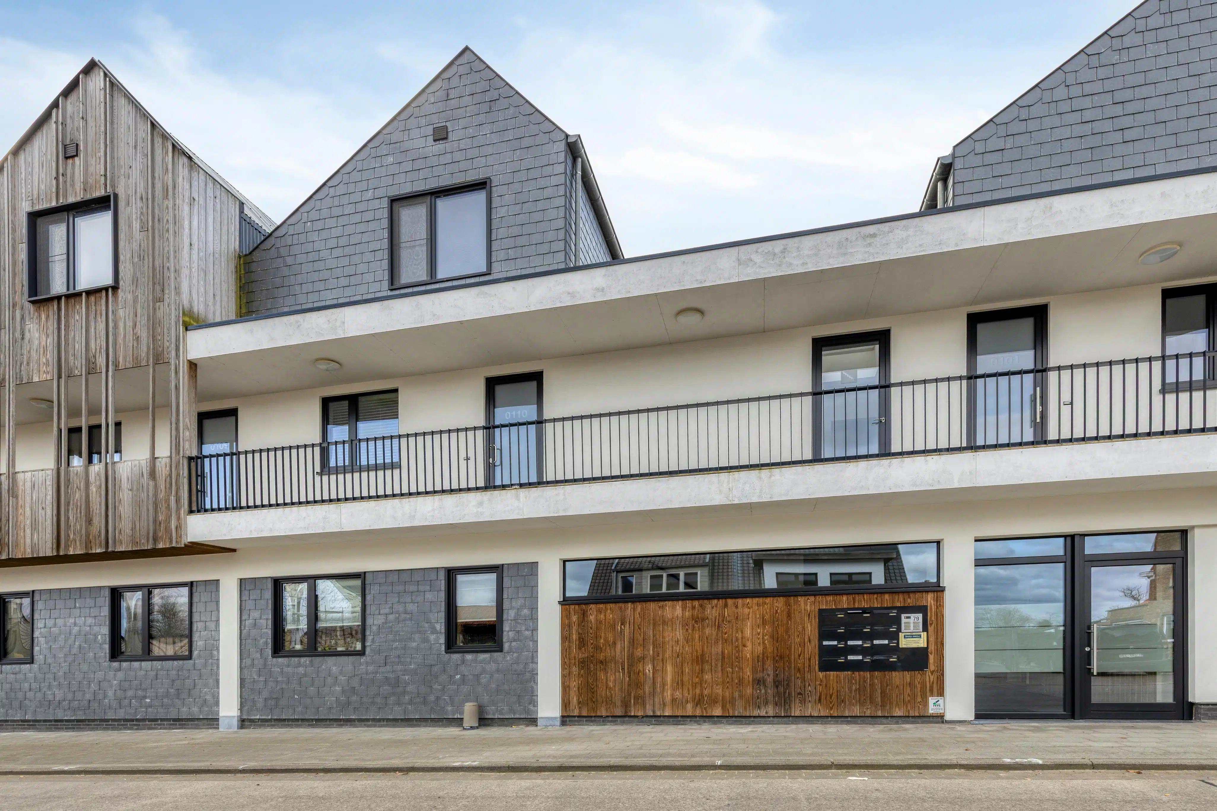 Appartement met ruim terras te koop in Zedelgem foto 14