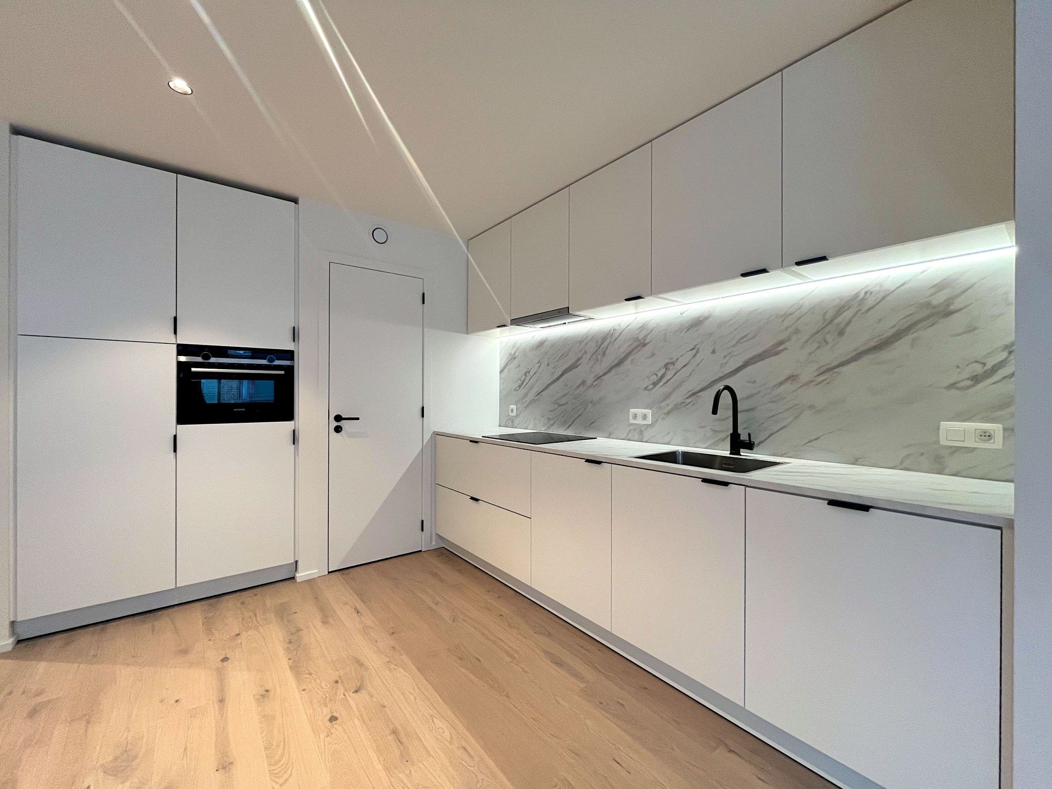 Nieuw appartement centraal gelegen te Heist-aan-Zee foto 5