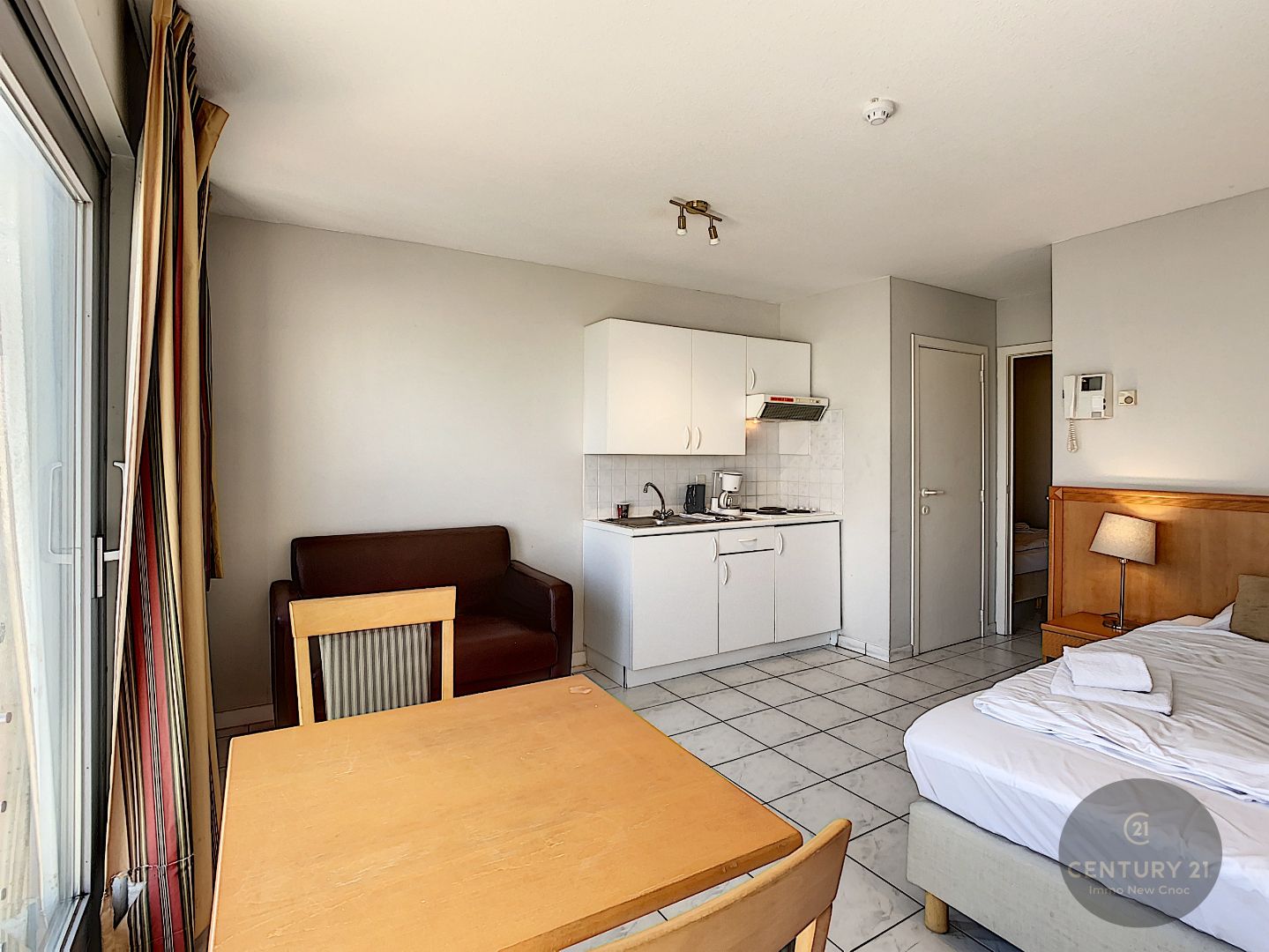 Prachtige hotelsuite met zijdelings zeezicht foto 5