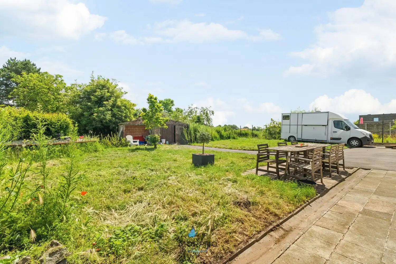 Verrassend ruime gezinswoning met 5 slaapkamers, garage en tuin op 1.107 m² foto 19